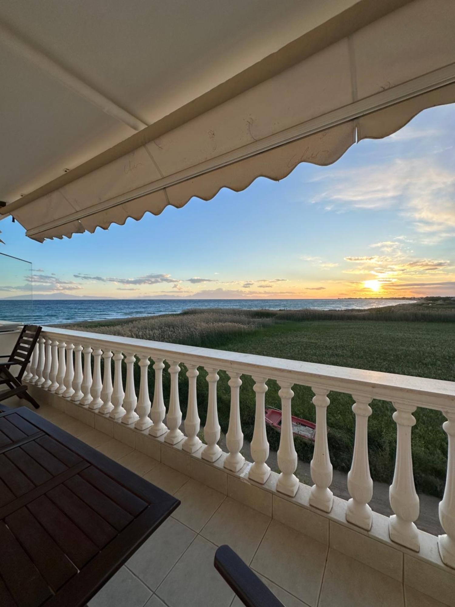 Dimar1 Seaside Apartment ปาลาเรีย ดิโอนิซีอู ภายนอก รูปภาพ
